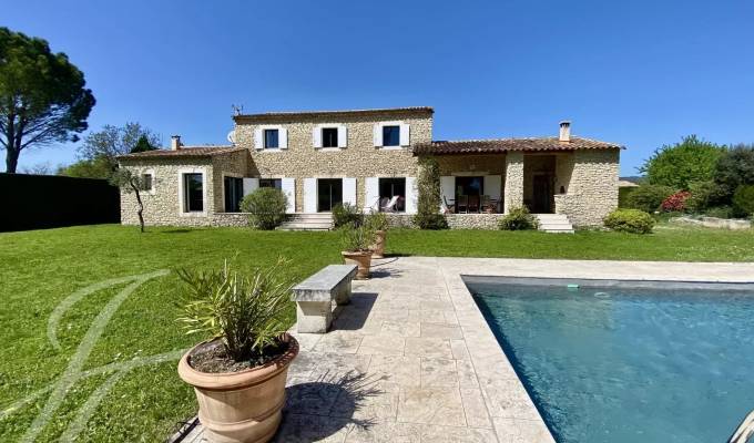 Sale Bastide Gordes