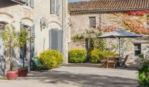 Sale Castle Bordeaux