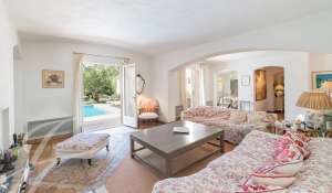 Sale House Roquefort-les-Pins