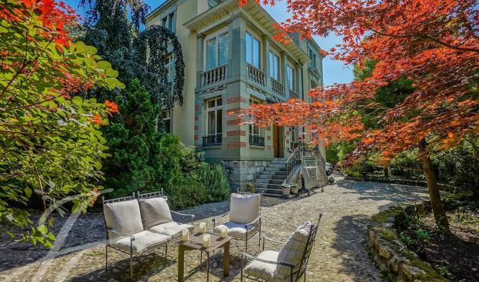 Sale Mansion Montreux