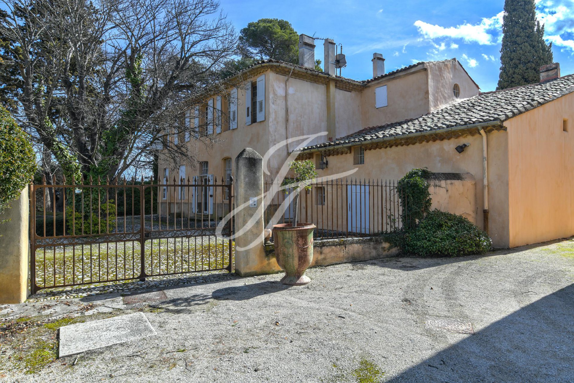 Ad Sale Property AixenProvence (13100), 9 Rooms refV0867AP