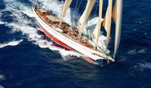 Sale Sailing Yacht 