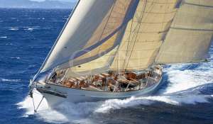 Sale Sailing Yacht 