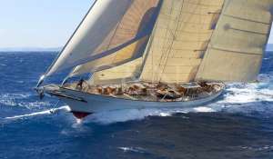 Sale Sailing Yacht 