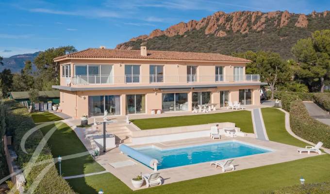 Sale Villa Agay