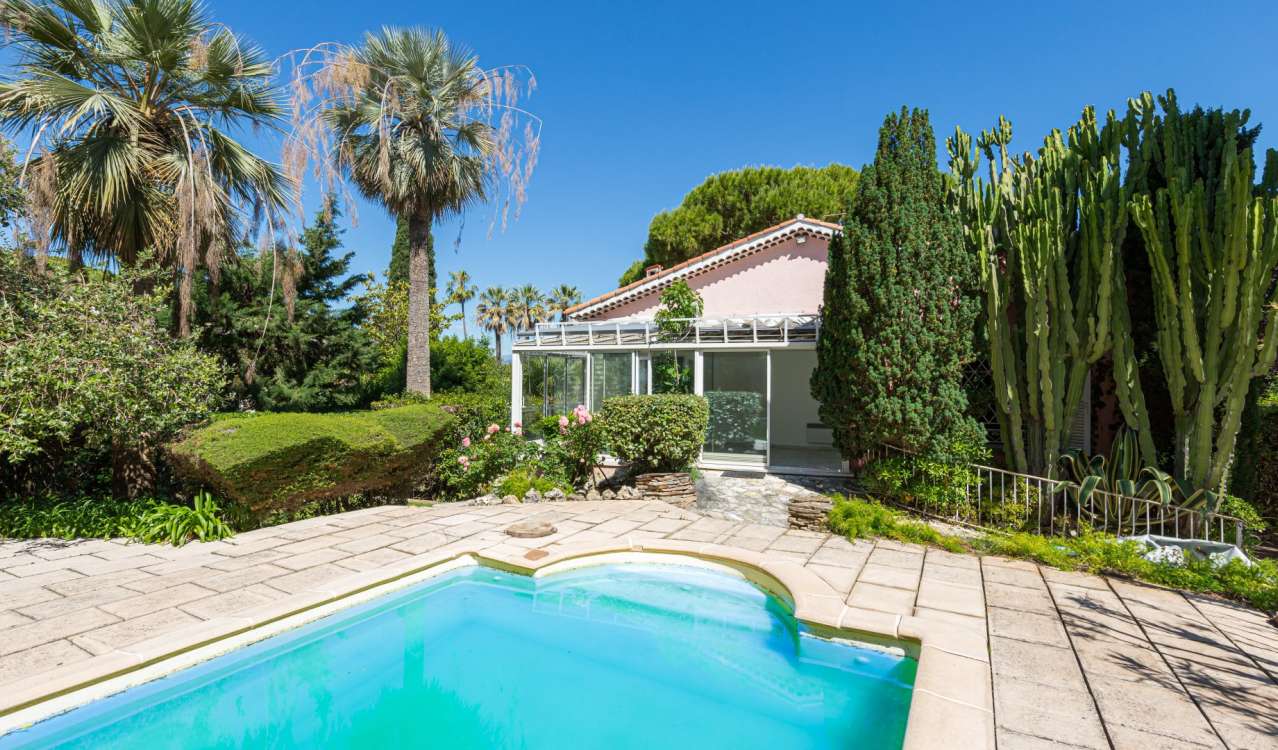 Ad Sale Villa Cannes (06400), 5 Rooms Ref:V5453CA