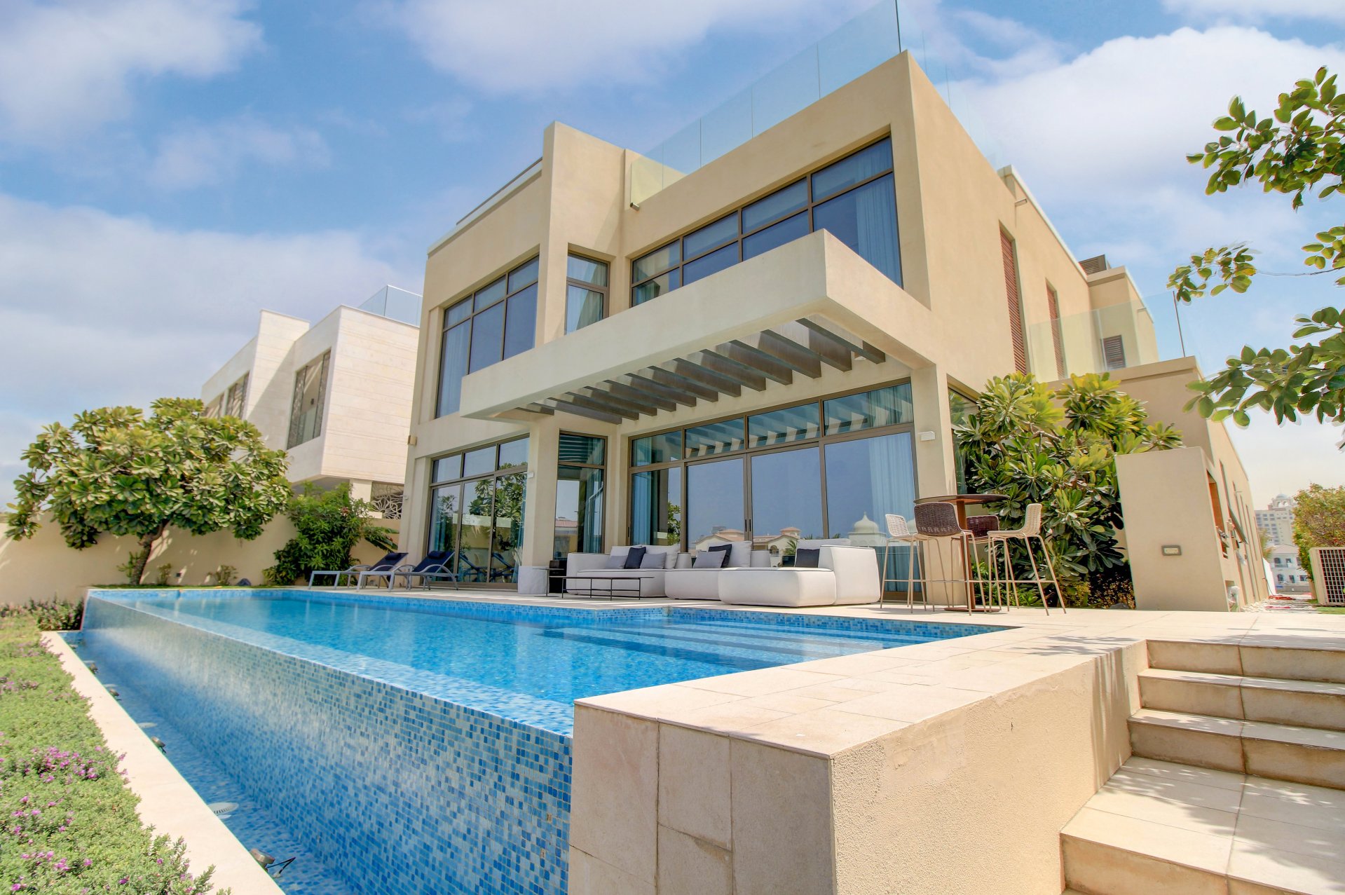 Ad Sale Villa Palm Jumeirah Garden Homes Palm Jumeirah ref:V0983DU