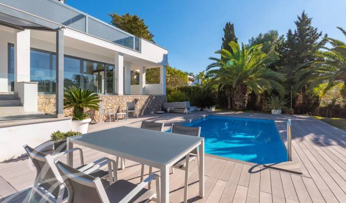 Sale Villa Santa Ponsa