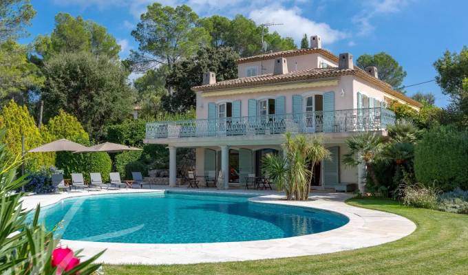 Seasonal rental House Valbonne