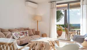 Seasonal rental House Villeneuve-Loubet