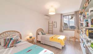 Seasonal rental House Villeneuve-Loubet