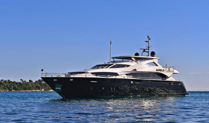 Seasonal rental Motor Yacht Cannes