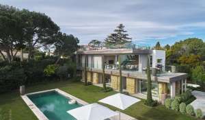 Seasonal rental Property Antibes