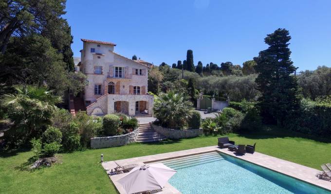 Seasonal rental Property Antibes