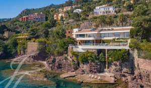 Seasonal rental Property Cannes