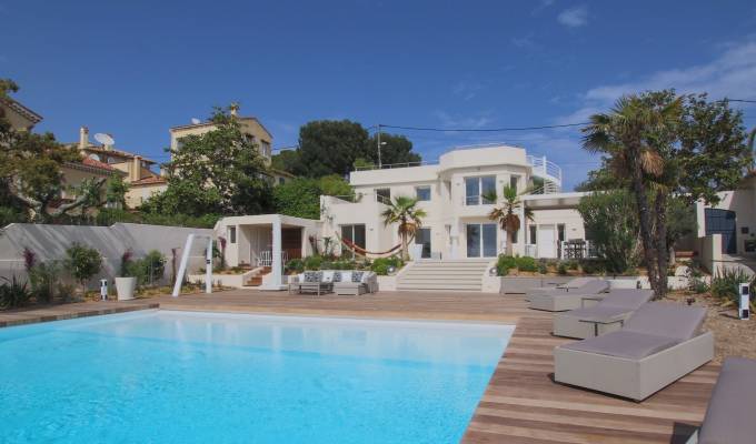 Seasonal rental Villa Antibes