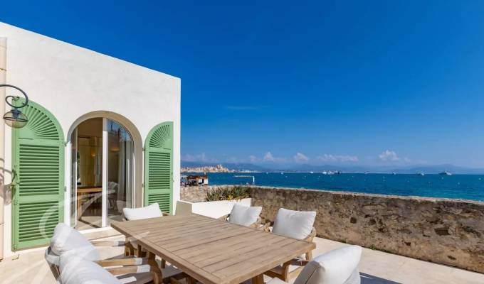 Seasonal rental Villa Antibes