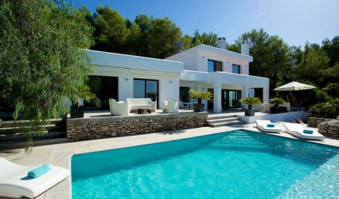 Seasonal rental Villa Cala Vedella