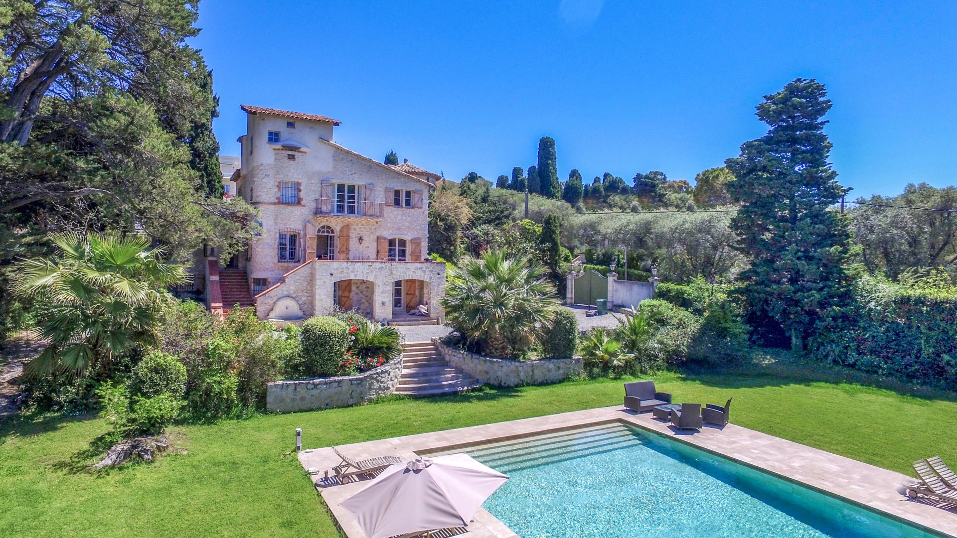 Ad Seasonal rental Villa Cap d'Antibes (06160), 6 Rooms, 10 Capacity ...