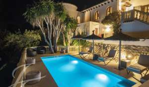 Seasonal rental Villa Puigpunyent