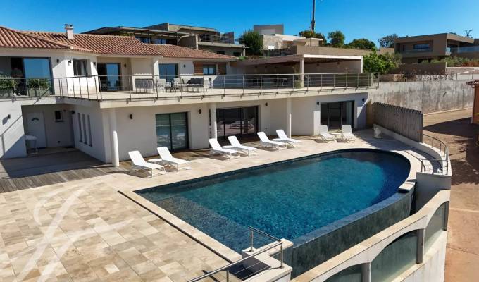 Seasonal rental Villa Sainte-Lucie-de-Porto-Vecchio